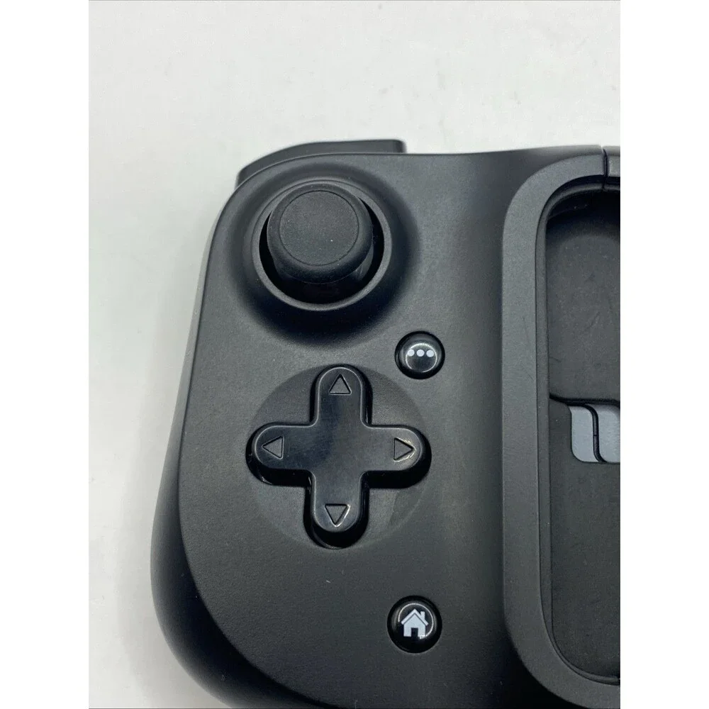 ​Razer Kishi Mobile Game Controller for iPhone iOS Lightning RZ06-0336 MFi Black